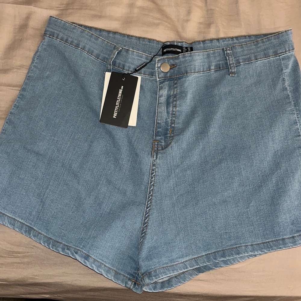 Light blue Jeans short shorts - TAG still on!!